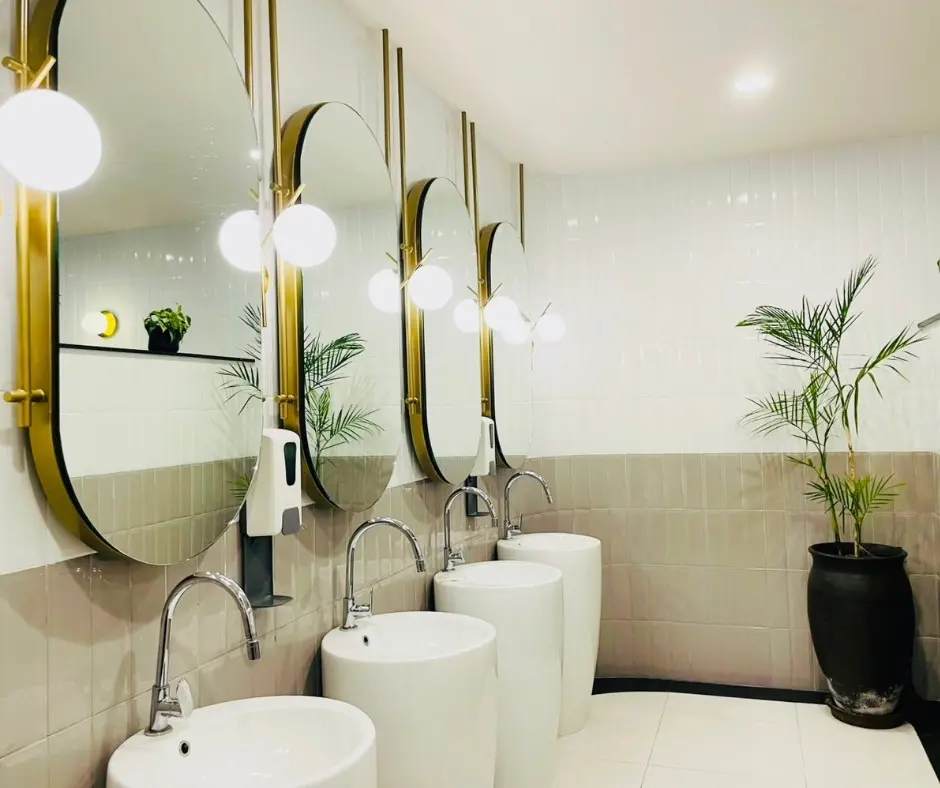 line_oa_chat_250513_170445_group_1